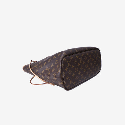 Louis Vuitton Neverfull MM in Monogram Coated Canvas with Gold Hardware