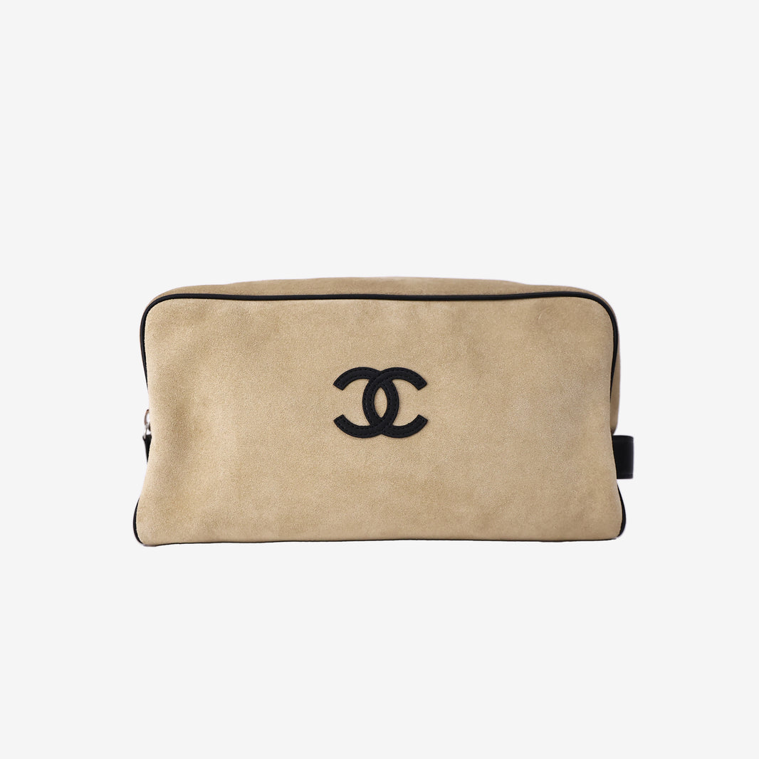 Chanel 26A Matthieu Blazy Large Zipped Pouch in Beige Calfskin Leather (Contact to Enquire)