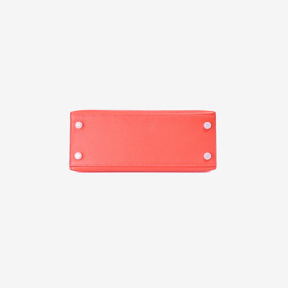 Hermès Kelly 28 in Rose Jaipur Epsom Leather with Palladium Hardware bottom view