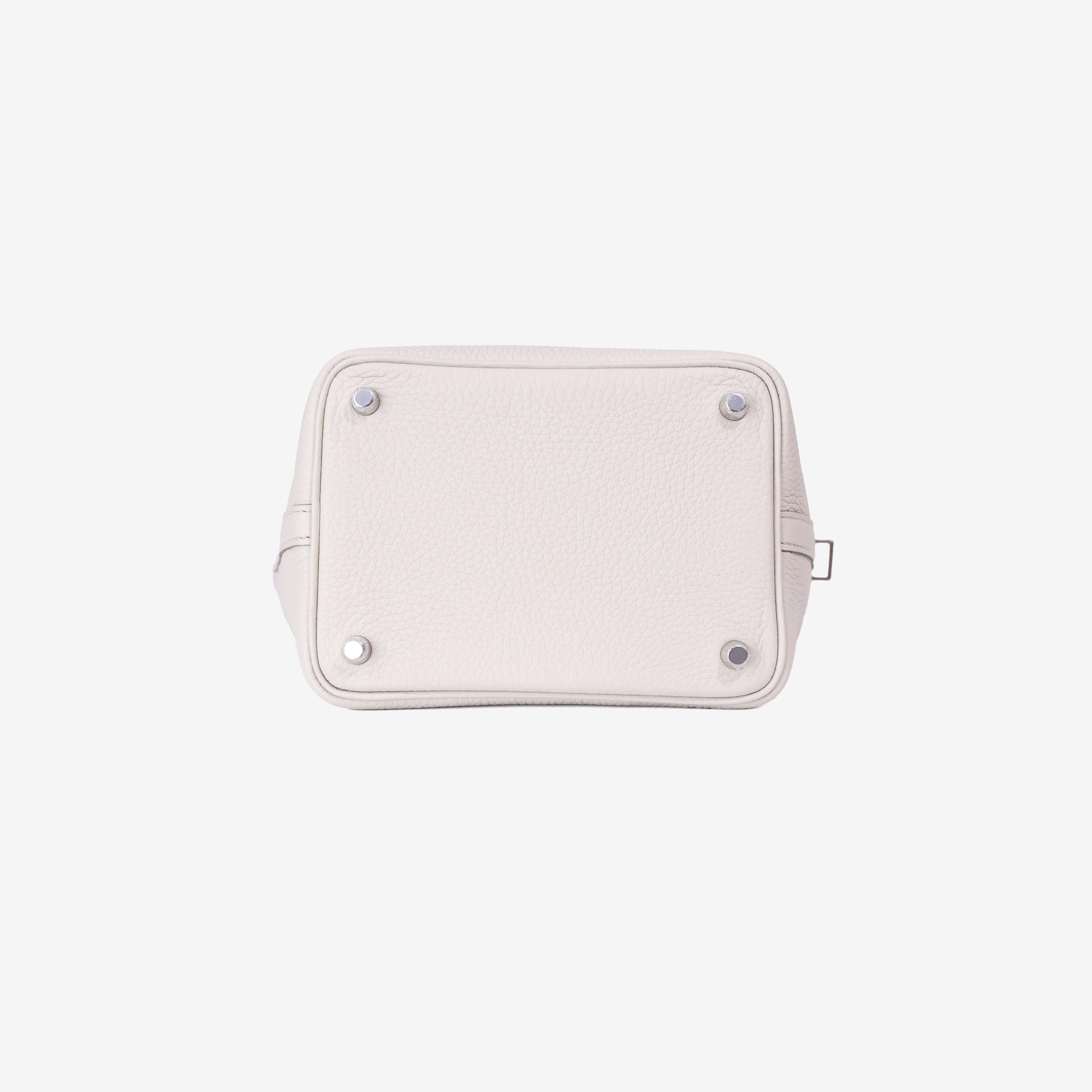 Hermès Picotin 18 in Beton Clemence Leather Palladium Hardware bottom view