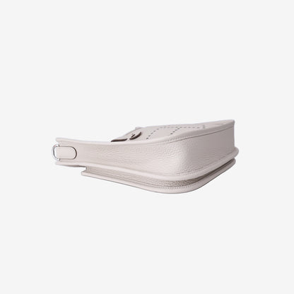 Hermès Evelyne 23 in Craie Clemence Leather with Palladium-Plated Hardware