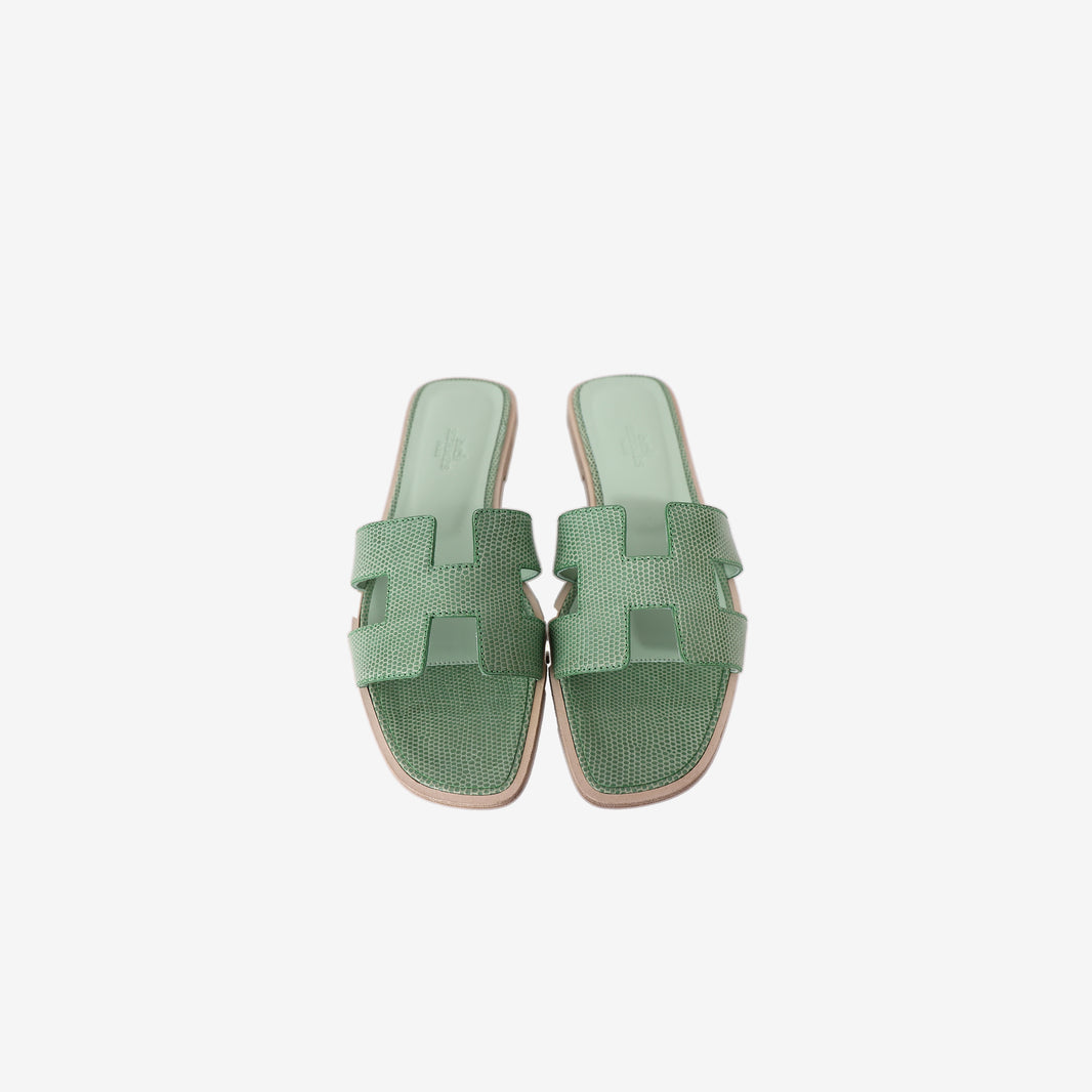 Hermès Oran Sandals in Vert Jade Lizard Leather (Size 38)