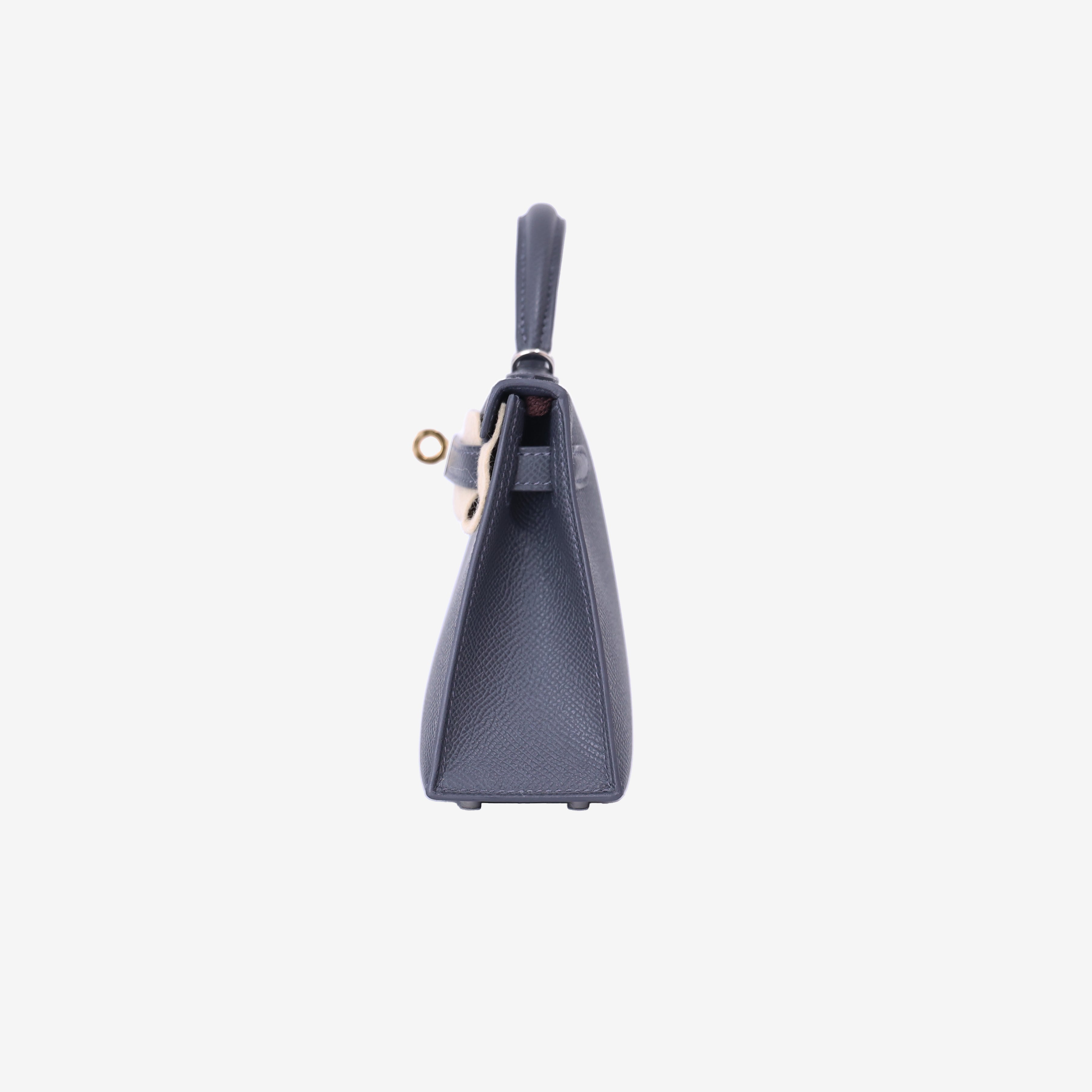 Hermès Mini Kelly 20 in Ardoise Epsom Leather Electrum Hardware side view