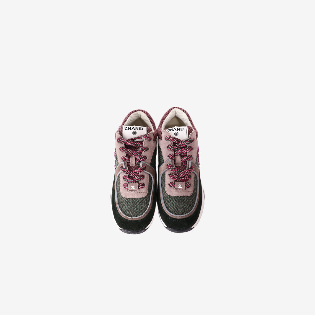 Chanel CC Low Top Sneakers in Multicolour Tweed and Suede (Size 38)