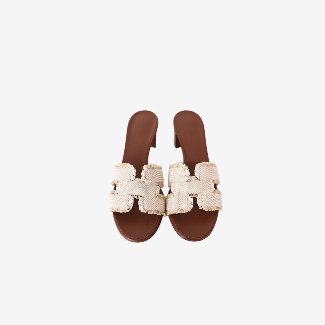 Hermès Oasis Sandals in Beige Fringed Linen Canvas (Size 38)