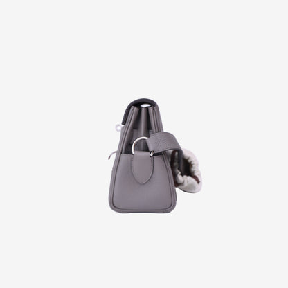 Hermès Kelly Messenger PM in Etain Togo Leather with Palladium Hardware side view