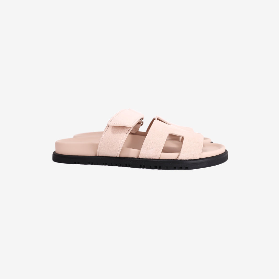Hermès Chypre Sandals in Rose Porcelaine Suede (Size 38.5) (Contact to Enquiry)