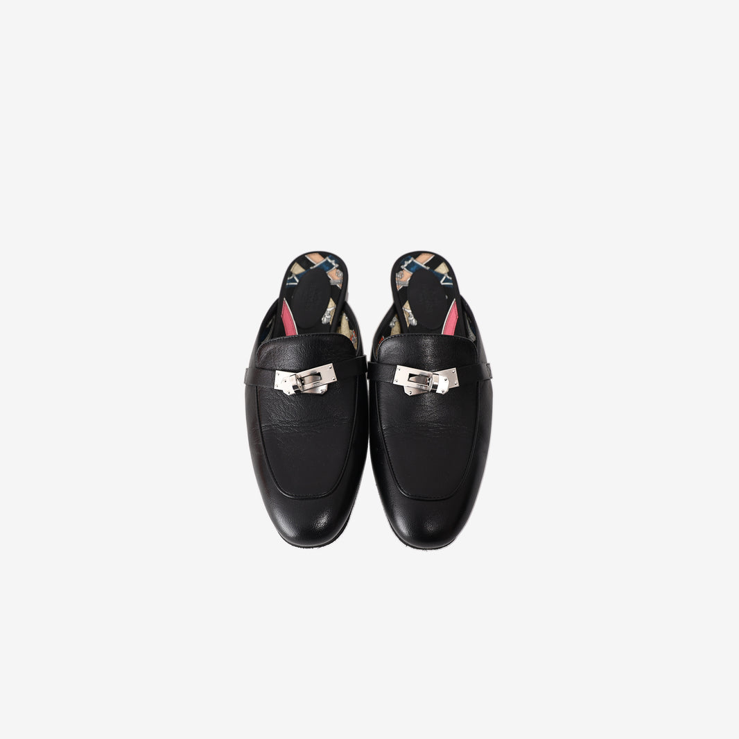Hermès Oz Mules in Black Leather with Palladium-Plated Hardware (Size 37.5)