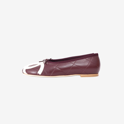 Chanel Coco Beach Cambon Ballet Flats in Burgundy/White Lambskin Leather (Sizes Available)