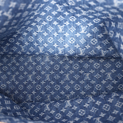 Louis Vuitton Neverfull MM Tote Bag in Blue Monogram Denim with Gold Hardware