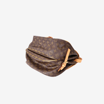 Louis Vuitton Saumur 35 in Monogram Canvas