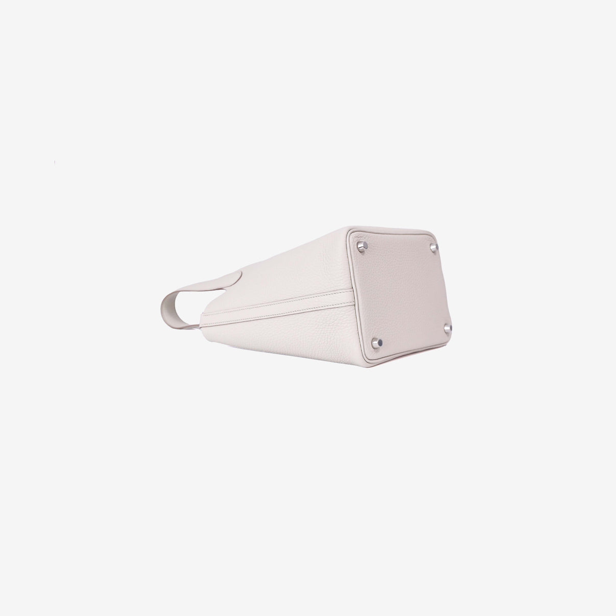 Hermès Picotin 18 in Beton Clemence Leather Palladium Hardware bottom side view