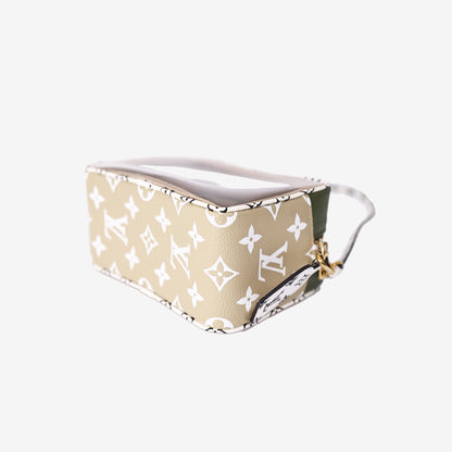 Louis Vuitton Beach Pouch Bag in Khaki/White Monogram Giant Canvas with Gold Hardware