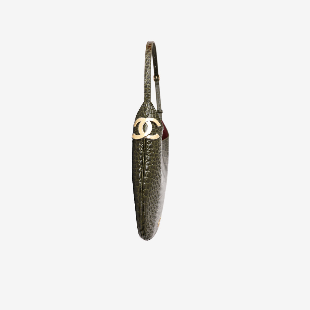 Chanel 26K Hobo Handbag in Khaki Crocodile-Embossed Calfskin Leather with Gold Hardware
