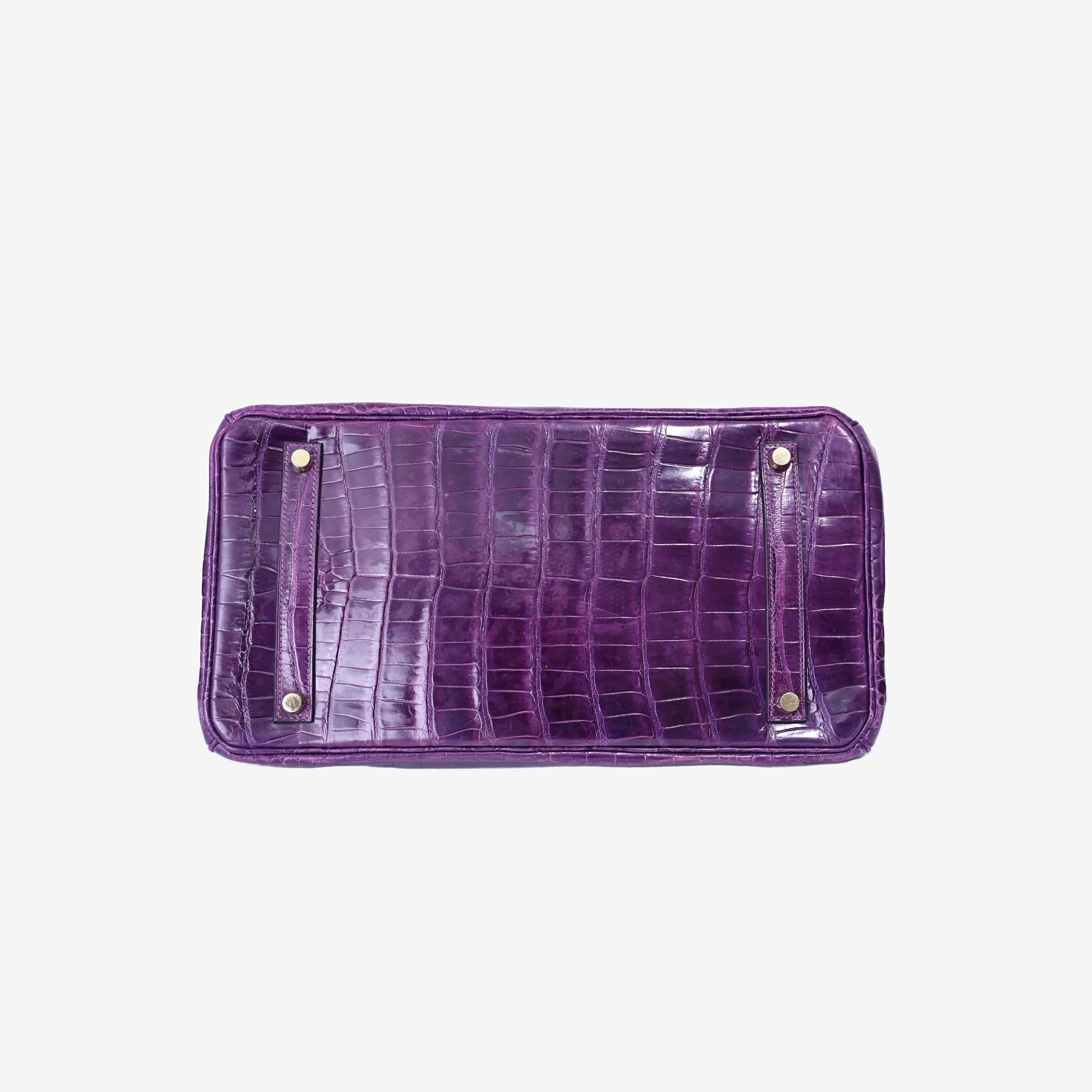 Hermès Birkin 35 in Amethyst Porosus Crocodile Leather bottom view