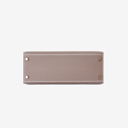 Hermès Kelly 28 in Etoupe Epsom Leather with Gold Hardware bottom view