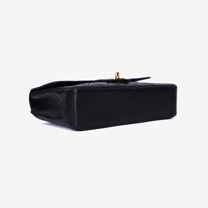 Chanel Classic Flap Medium Vintage in Black Lambskin Leather with Gold Hardware