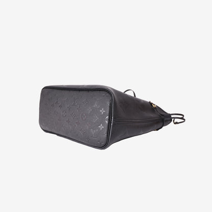Louis Vuitton Neverfull MM in Black Leather with Gold Hardware