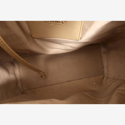 Chanel 25 Medium Hobo Bag in Camel Caviar Leather with Gold Hardware