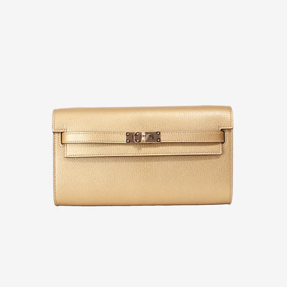 Hermès Kelly To Go in Doré Chèvre Chamkilight with Gold Hardware