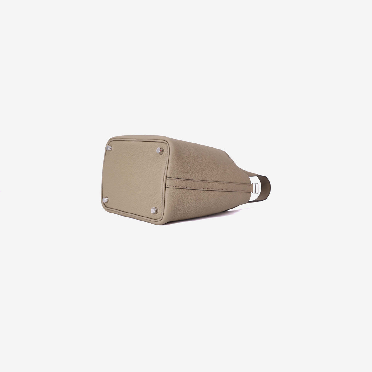 Hermès Picotin 18 in Beige de Weimar Clemence Leather with Palladium Hardware bottom side view