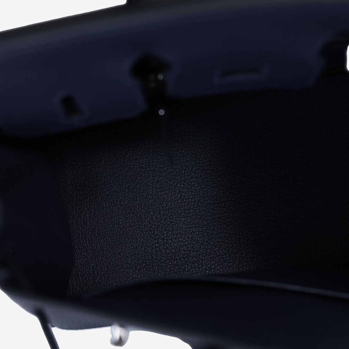 Hermès Birkin 25 in Bleu Nuit Togo Leather with Palladium Hardware interior view