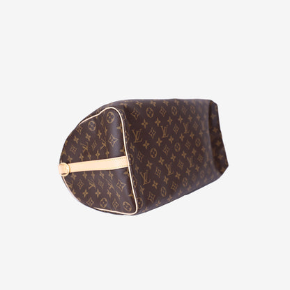 Louis Vuitton Speedy 40 in Brown Monogram Canvas Leather with Gold Hardware bottom side view