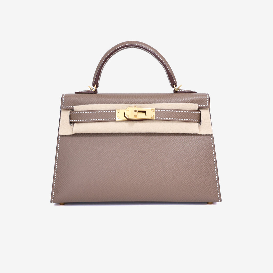 Hermès Mini Kelly 20 in Etoupe Epsom Leather in Gold Hardware front view
