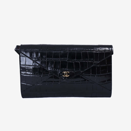 Chanel SS26 Clutch with Chain with Black Crocodile-Embossed Calfskin Leather with Gold Hardware front view