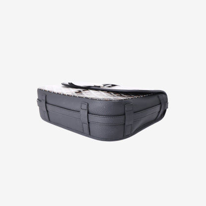 Goyard Belvédère Messenger Bag in Black Chevron Monogram Canvas with Silver Hardware