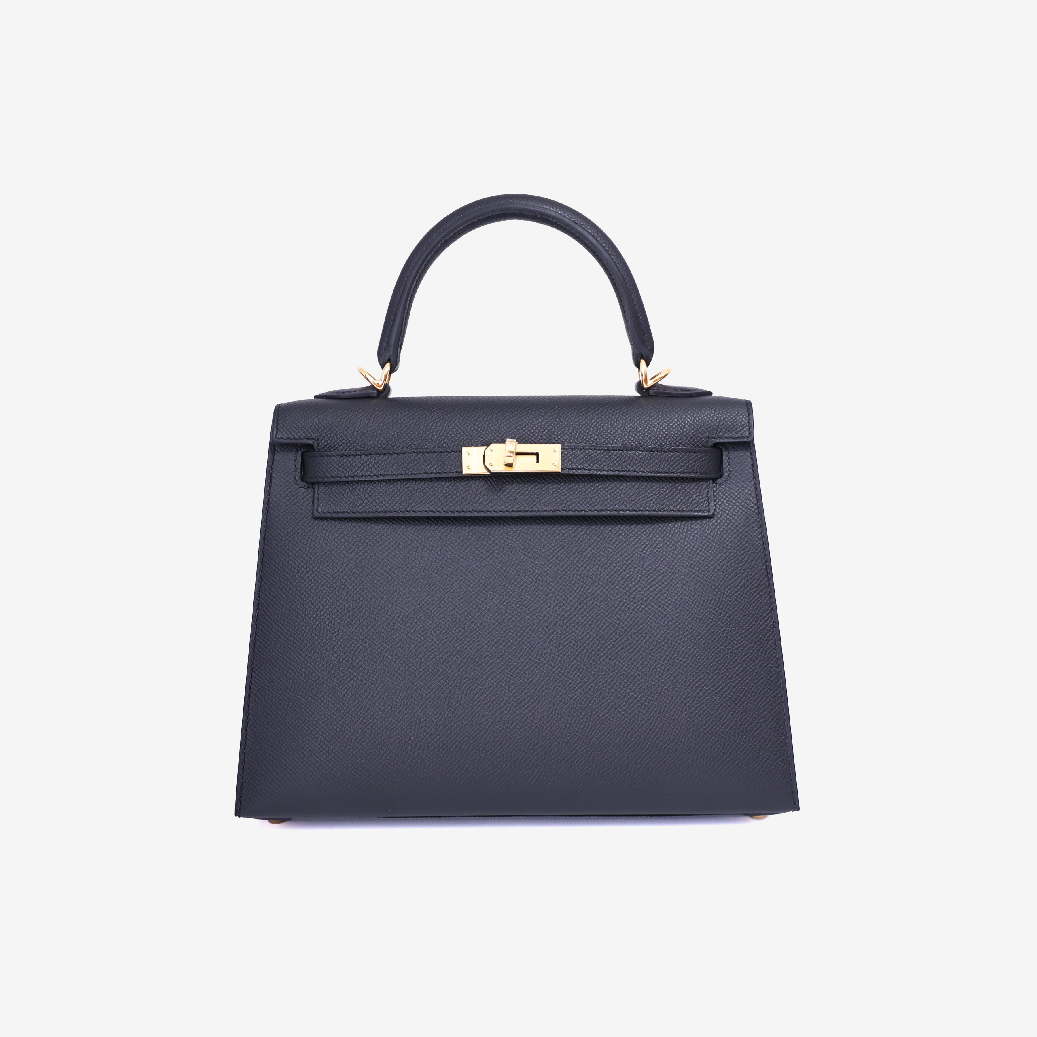 Hermès Kelly 25 in Noir Epsom Leather in Gold Hardware front view