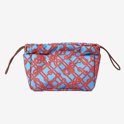 Hermès Fourbi 20 in Bleu Frida Silk