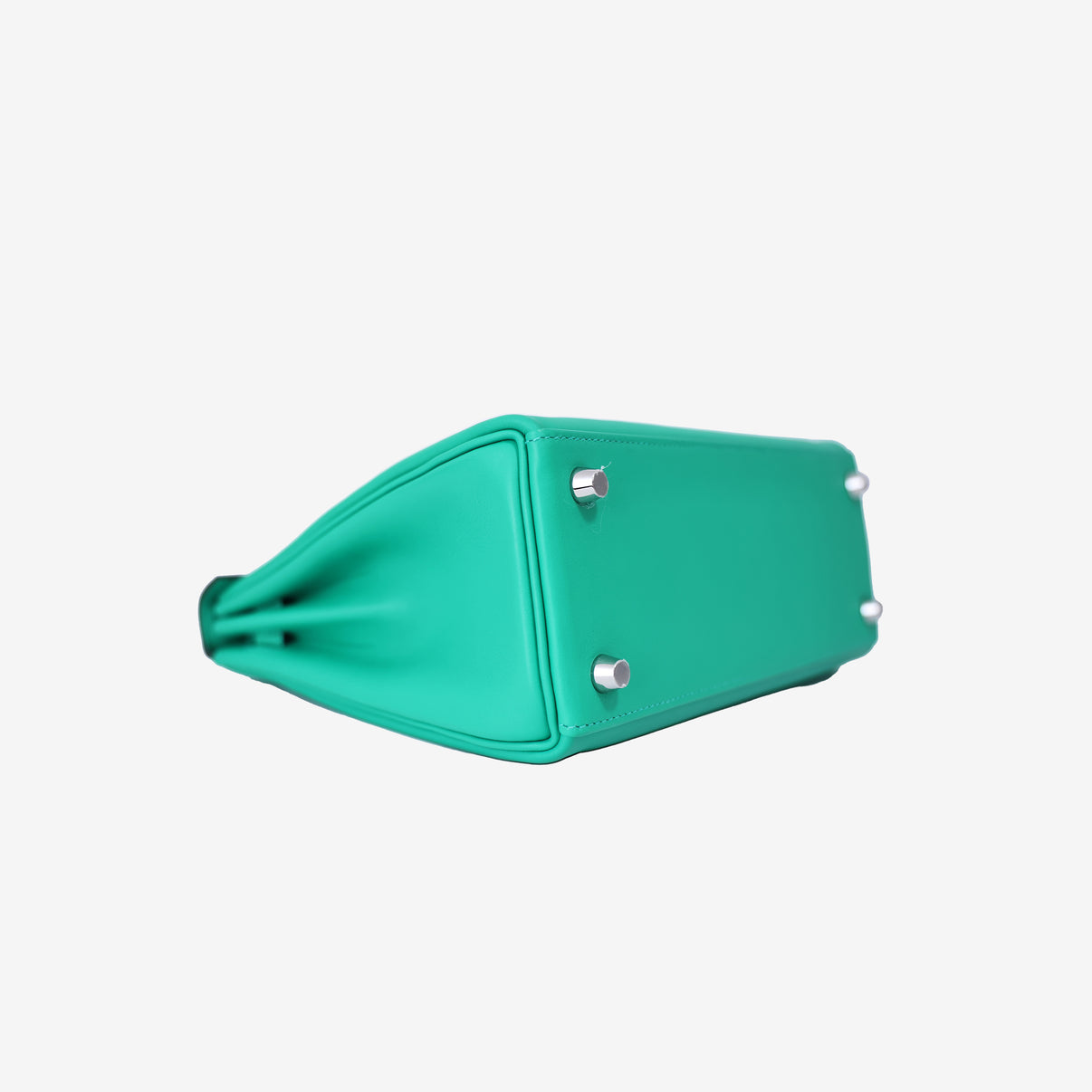 Hermès Kelly 25 in Vert Comics Swift Leather with Palladium Hardware bottom side view
