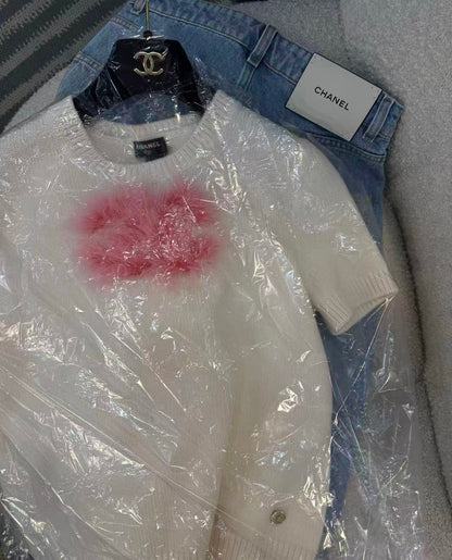 Chanel Cashmere Jumper in White and Pink (Size 36)