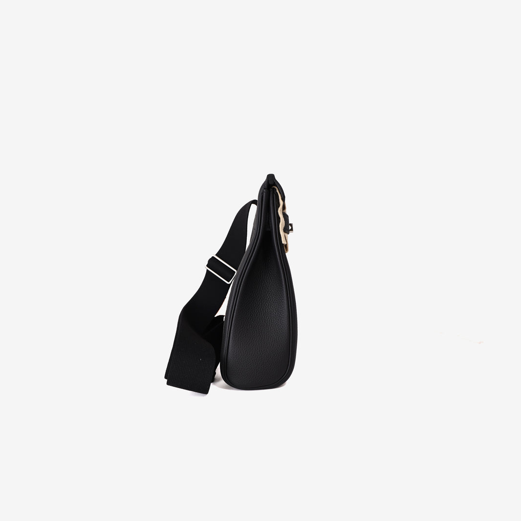 Hermès Sac à Dos HAC à Dos PM in Noir Togo Leather with Palladium-Plated Hardware