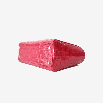 Chanel 26K Shopping Bag in Fuchsia Crocodile-Embossed Calfskin Leather with Gold Hardware
